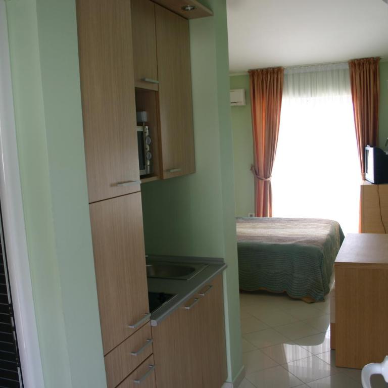 Apartments & Rooms Elite - Studio (2 Adults) - 4