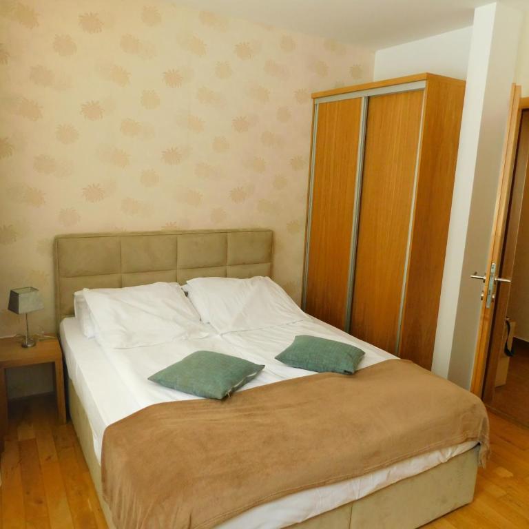 Apartments Rapid - One-Bedroom Apartment - 11