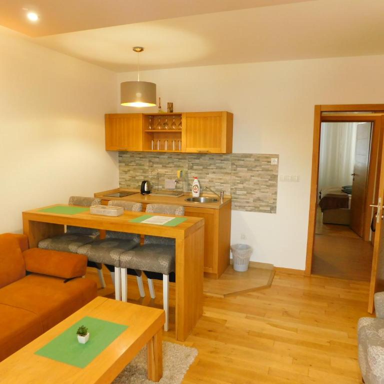 Apartments Rapid - One-Bedroom Apartment - 12