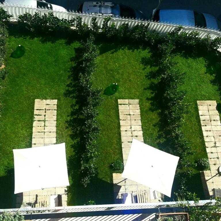 Maison Ligea - Camera King con Vista Giardino - 4