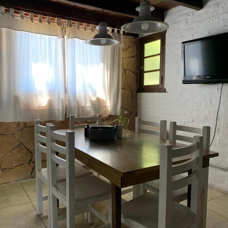Kimbara Aparts - Family Room - 5