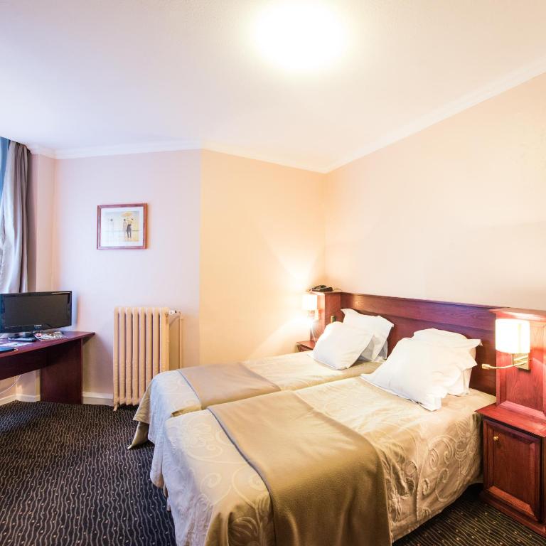 Metropol Hotel - Chambre Lits Jumeaux - 1