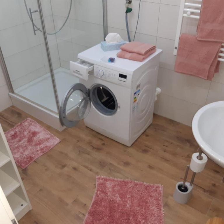Luxuriöse Wohnung mit eigenem Garten - Apartment mit 1 Schlafzimmer - 35