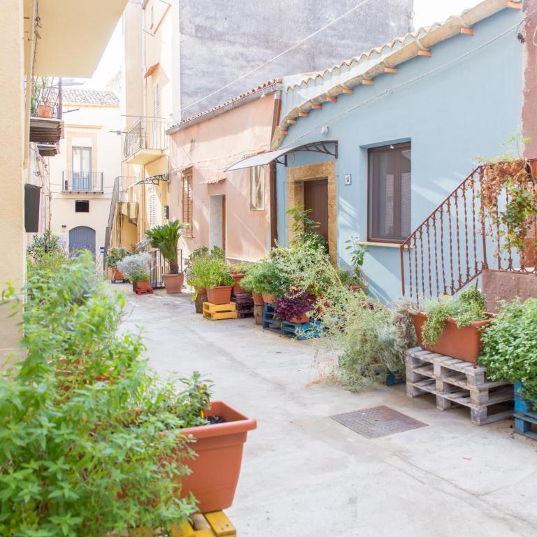 Casa dell'Aromatario b&b - Two Connecting Rooms - 4