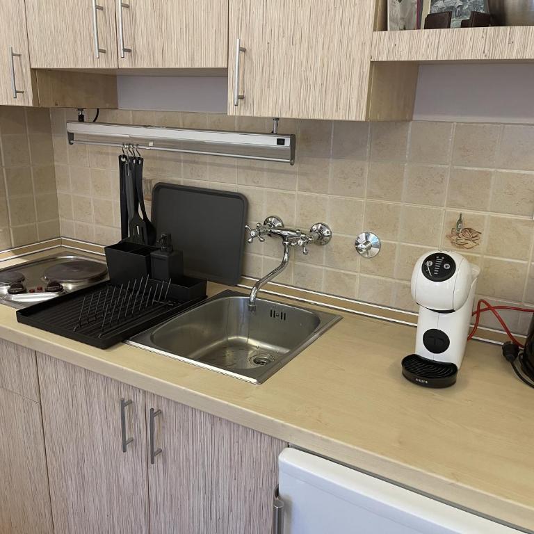 YelaYeti Apartments - Family Studio - 2
