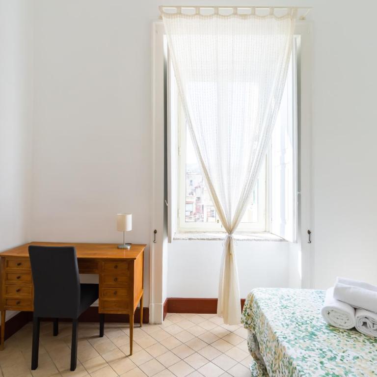 Lopez 20 a Big Family Apartment by Napoliapartments - Apartment - 11