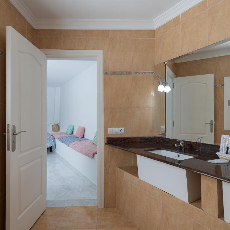 Portomare Delight Private pool & Seaviews Pasito Blanco - Two-Bedroom Villa - 33