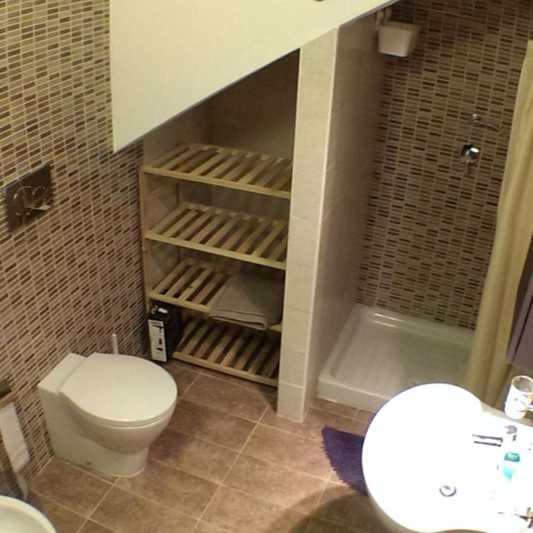 A Casa di Sonia - Apartment - Split Level - 16