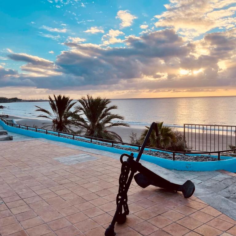 VIVIENDA ÚNICA EN PRIMERA LÍNEA DE PLAYA - Three-Bedroom House - 42