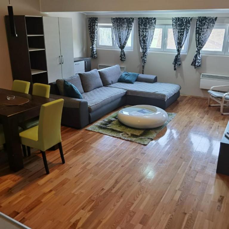 APARTMENTS FOKA & SPA - 600m from Gondola ski lift - One-Bedroom Apartment with Terrace - 30