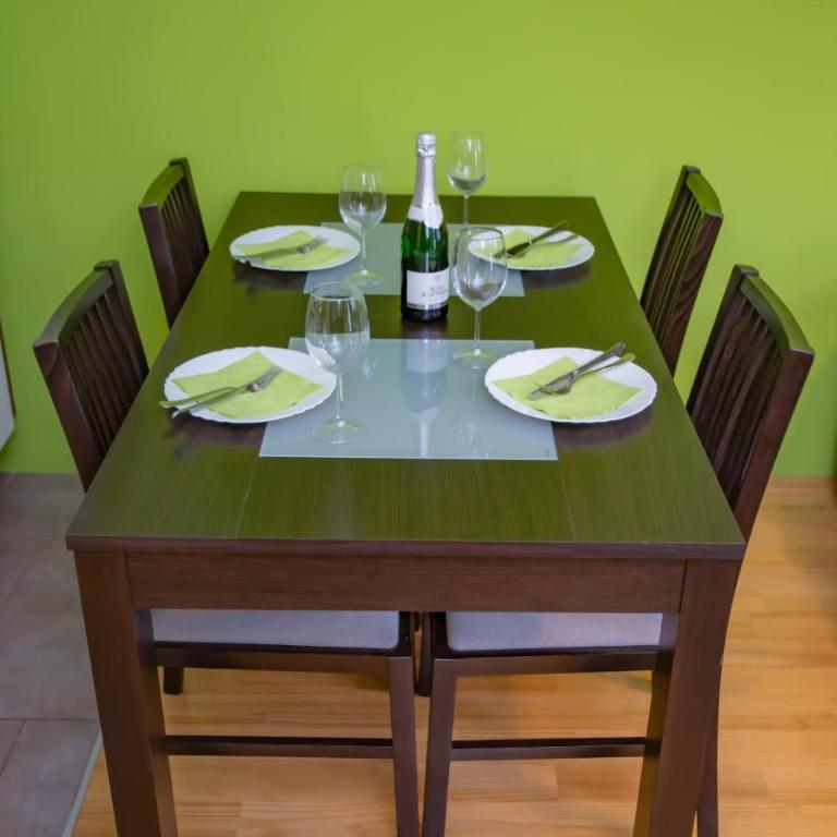 APARTMENTS FOKA & SPA - 600m from Gondola ski lift - One-Bedroom Apartment with Terrace - 28