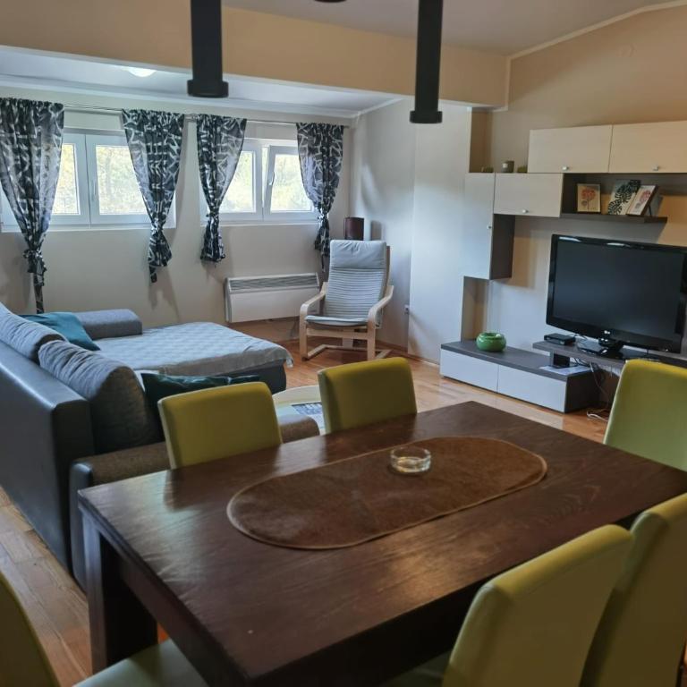 APARTMENTS FOKA & SPA - 600m from Gondola ski lift - One-Bedroom Apartment with Terrace - 31