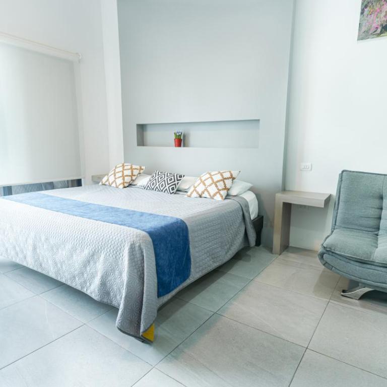 Paz-2 Norte estudios - Habitación Doble Deluxe con balcón y vistas al mar - 5