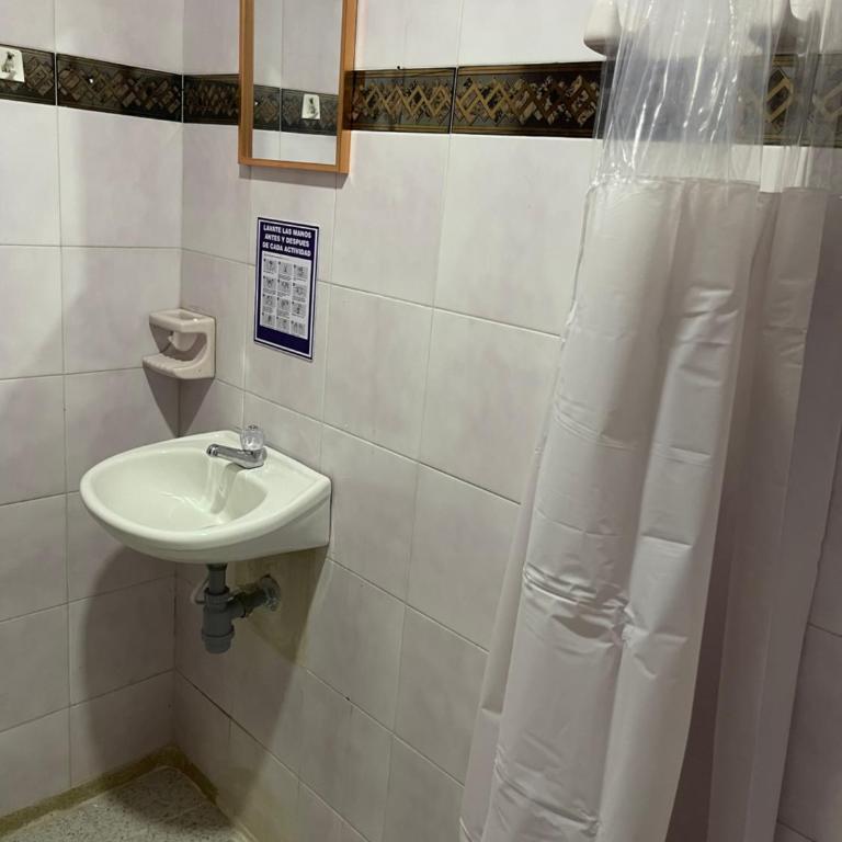 Cabaña Gaia Rodadero - Habitación Cuádruple con baño privado - 3