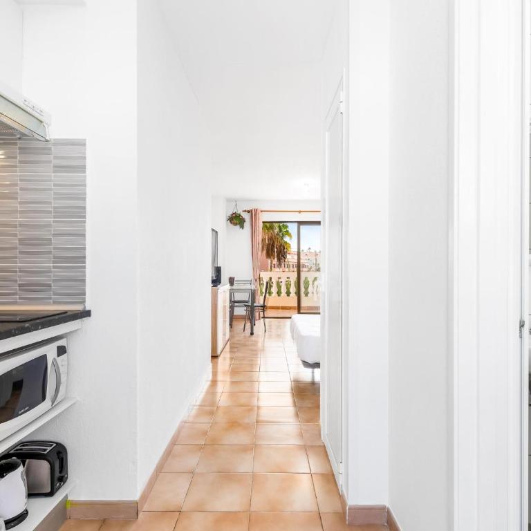 651 Bright establishment, heated pool and Wi Fi - Estudio con sofá cama - 16