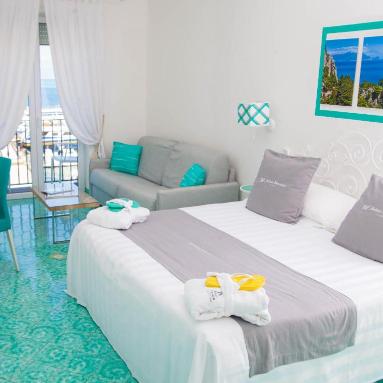 Relais Maresca Luxury Small Hotel & Terrace Restaurant - Camera Familiare con Vista Mare e Balcone - 1