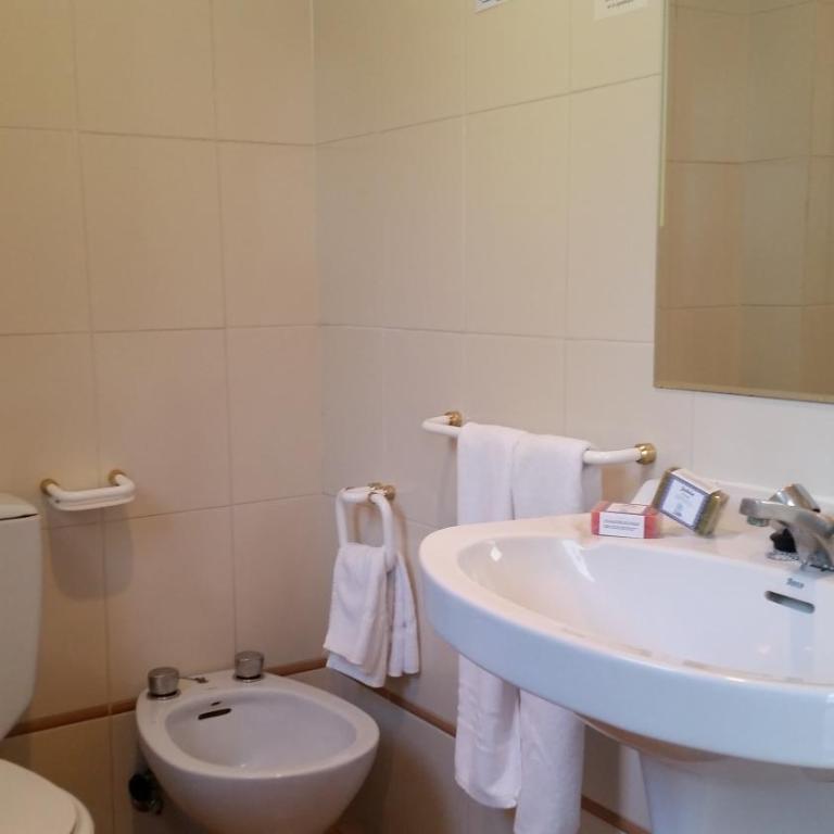 Apartamentos Baños de Ledesma - Two-Bedroom Apartment - 11