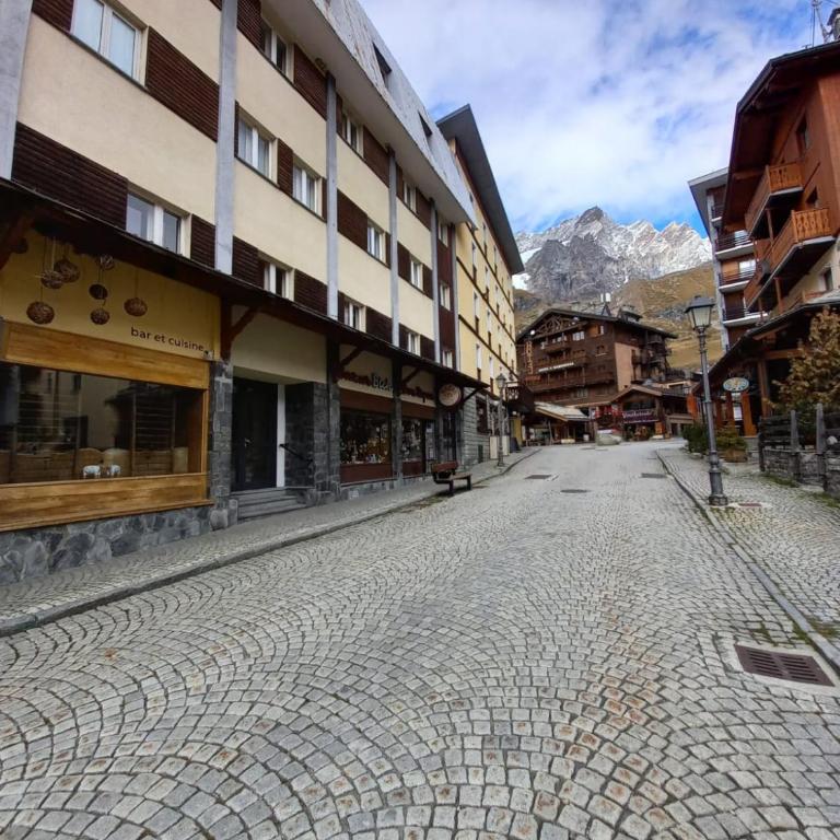Newly modern apartment in the Heart of CERVINIA - Appartamento con 2 Camere da Letto - 39