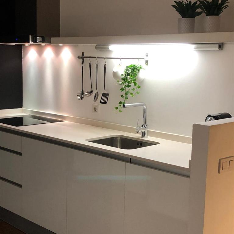Impresionante apartamento en Ruzafa al lado del mercado - Apartment with Shower - 10