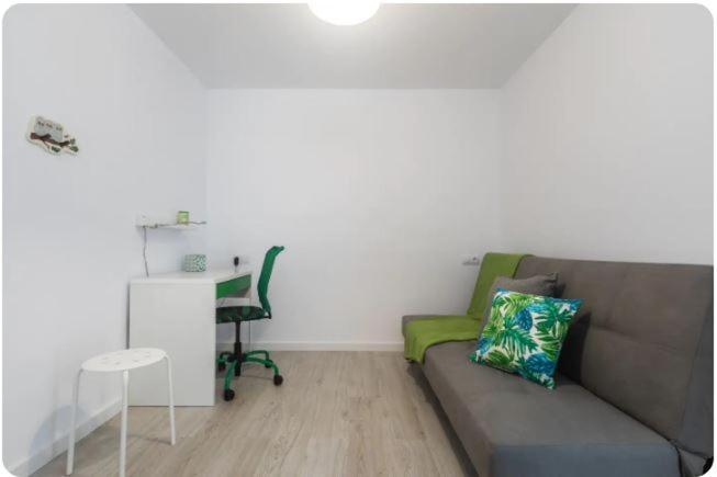 Islas Canarias Apartment - Three-Bedroom Apartment - 11