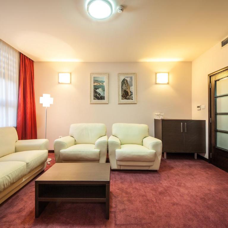 Hotel Terminus - One-Bedroom Suite - 1