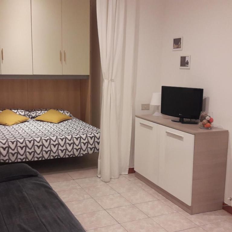 Bolognamania Apartments-Enjoy - One-Bedroom Apartment - 8