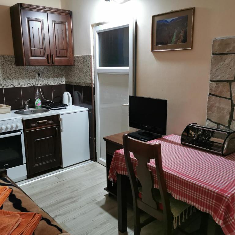Apartments Razvršje - Studio Apartment - 2