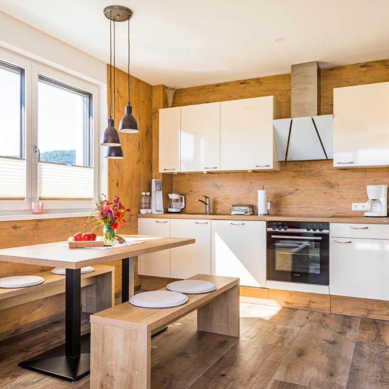 Apartment Motzenhof - Stadtnähe Salzburg - modernes Bauernhoferlebnis inklusive - Apartment mit 2 Schlafzimmern - 1