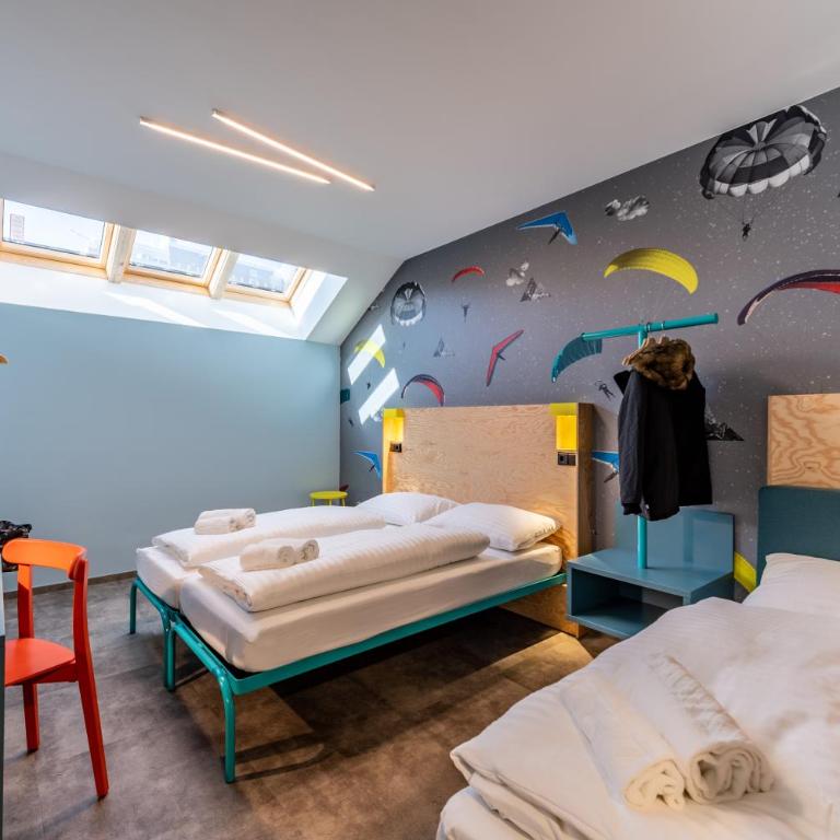 MEININGER Hotel Innsbruck Zentrum - Dreibettzimmer - 3