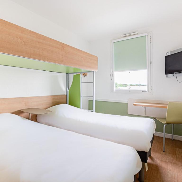ibis budget Carcassonne Aéroport - A61 - Chambre Triple - 15