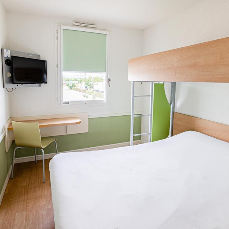ibis budget Carcassonne Aéroport - A61 - Chambre Triple - 13