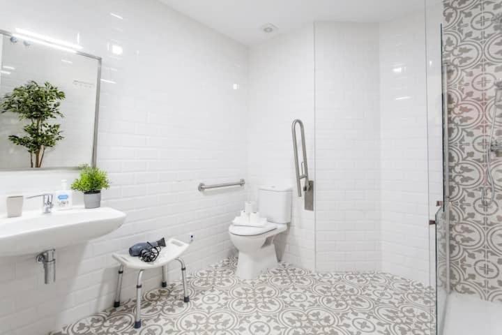 Cool Loft AutoCheck CENTER HISTORIC - Double Room with Private Bathroom - 5