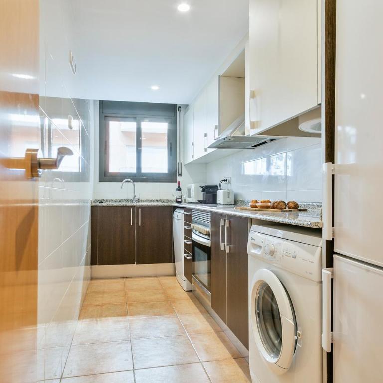 Inside Barcelona Apartments Princep - Two-Bedroom Apartment with Two Bathrooms - 14