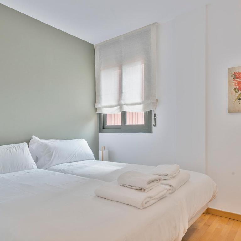 Inside Barcelona Apartments Princep - Two-Bedroom Duplex with Terrace - 15