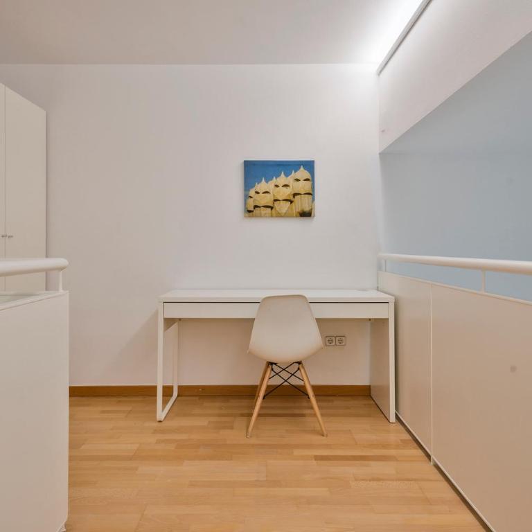 Inside Barcelona Apartments Princep - One-Bedroom Duplex - 1