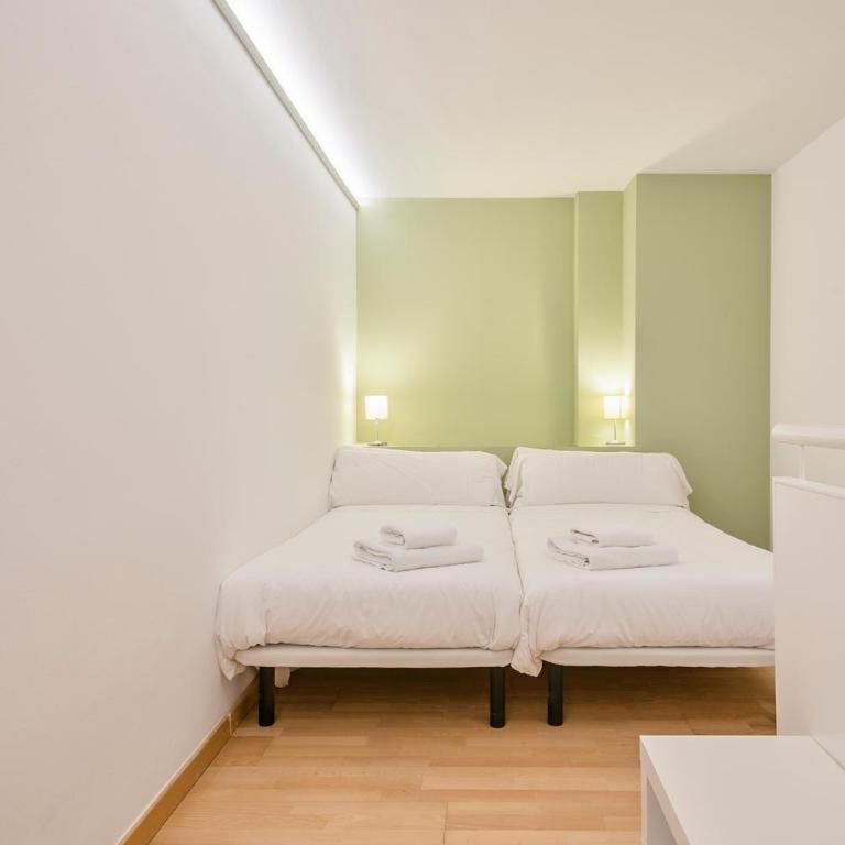 Inside Barcelona Apartments Princep - One-Bedroom Duplex - 4