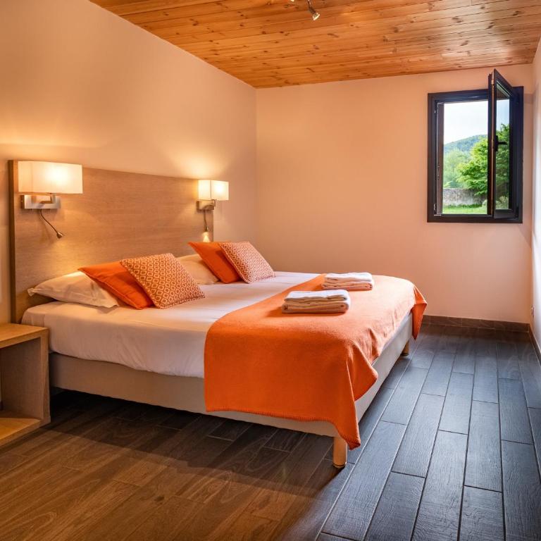 Hôtel & SPA Ventoux Provence "Domaine des Tilleuls" - Cottage - Vue sur Jardin - 3