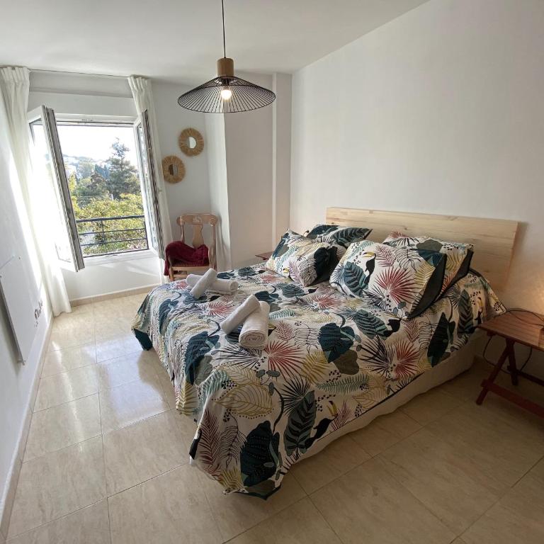 LUNAROOM Center & Quiet Guesthouse - Room with Shared bathroom and Views - Large Bed - 8