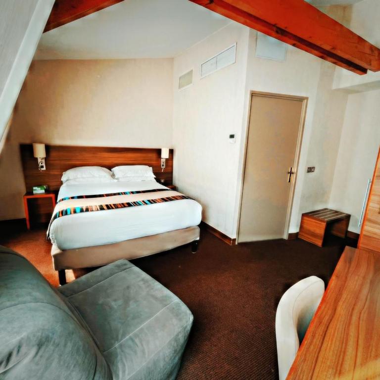 Holiday Inn Paris Montmartre by IHG - Two-Bedroom Queen Suite with Two Single Beds - 7