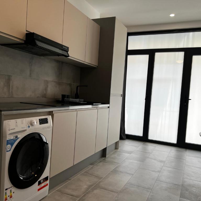 10min to the beach and 10min to the city centre - Apartment - Ground Floor - 21