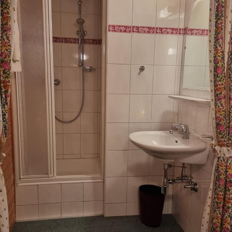 Hotel Garni Friedheim - Standard Doppelzimmer - 9