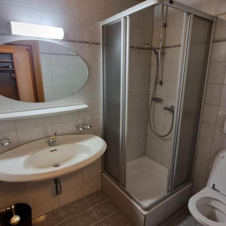 Hotel Garni Friedheim - Standard Doppelzimmer - 11