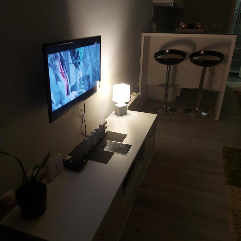 Studio - Stan na dan Nina - Pale Centar - One-Bedroom Apartment - 4