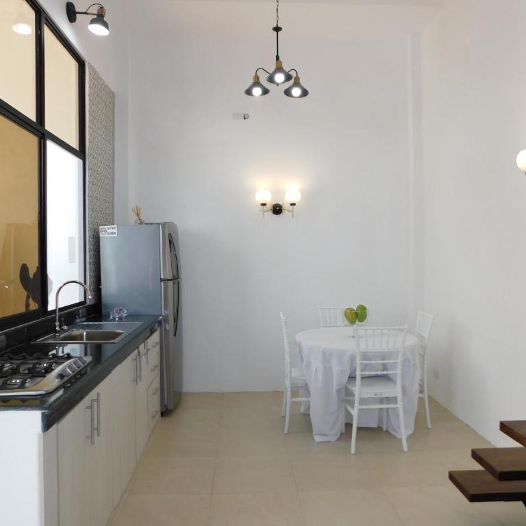 Loft All in one- Workspace- comfort & Huge garage - Two-Bedroom House - 16