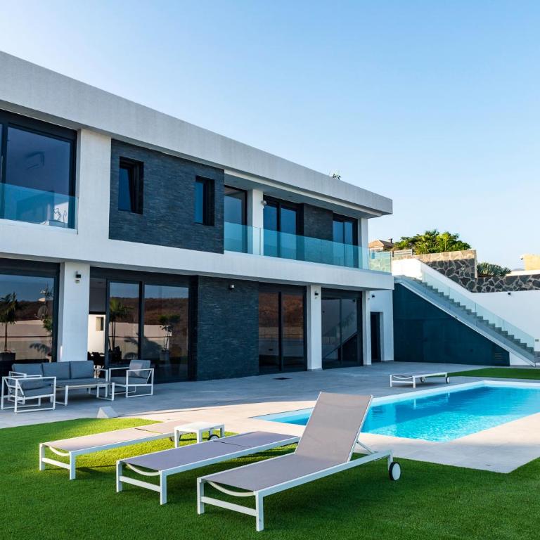 Blue Horizon Resort by Monte Leon - Villa - 3