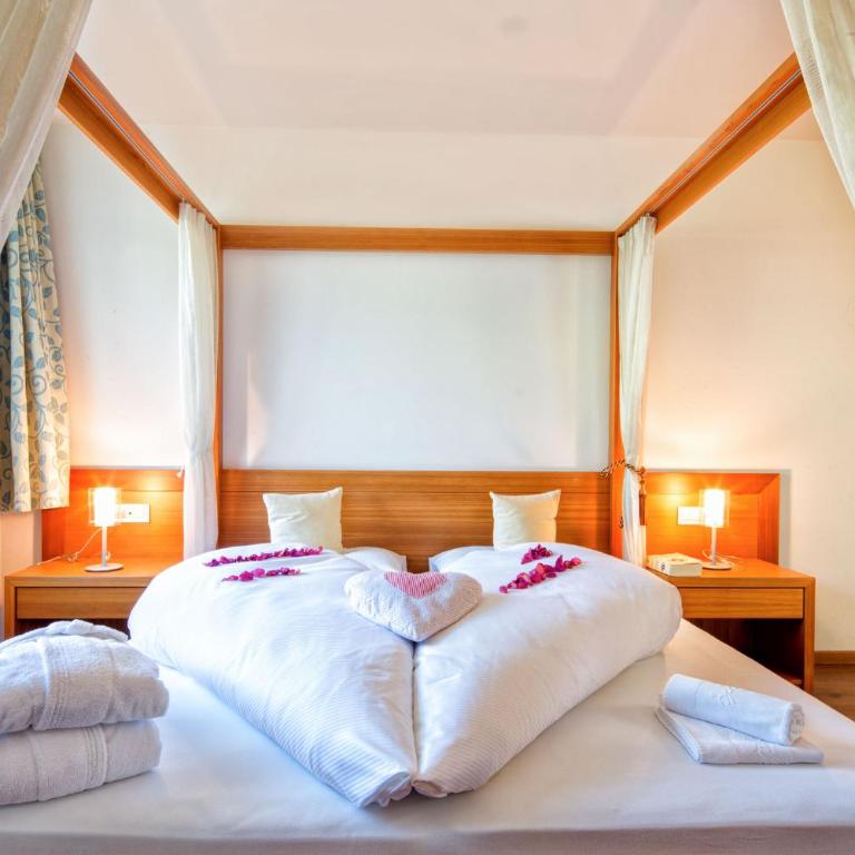 Garden Park Hotel - Junior Suite with Balcony - 2
