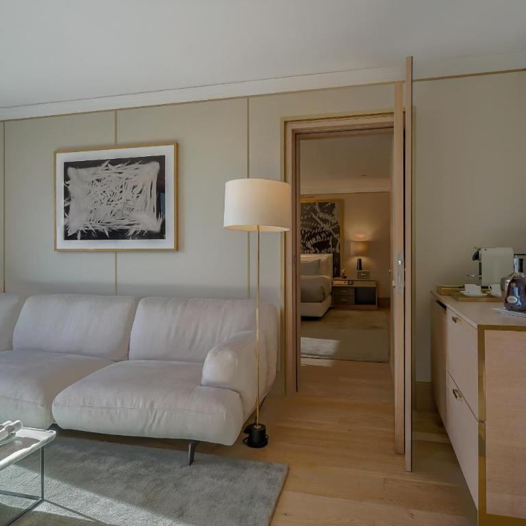 The One Barcelona GL - Luxury Suite with City View - 9