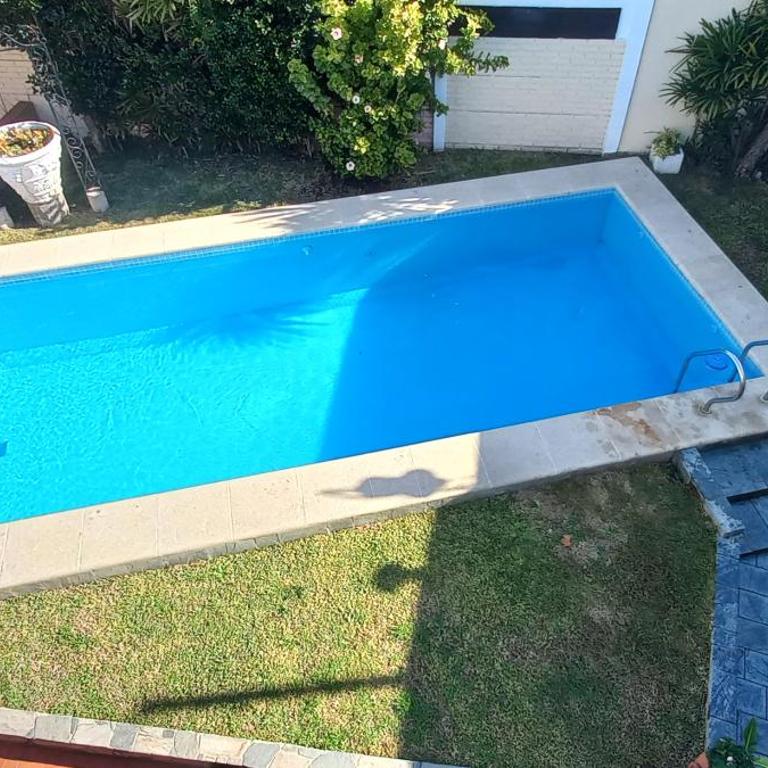 Casona LA FLORIDA con parque y pileta, a una cuadra del río - Four-Bedroom House - 13