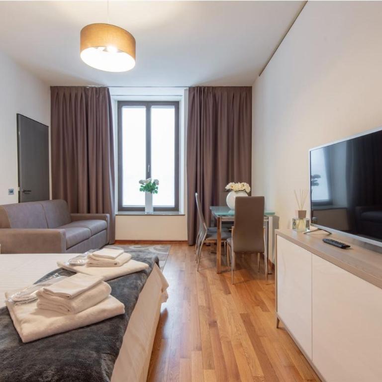 Milan Royal Suites – Centro - Monolocale - Via Romagnosi 4 - 1