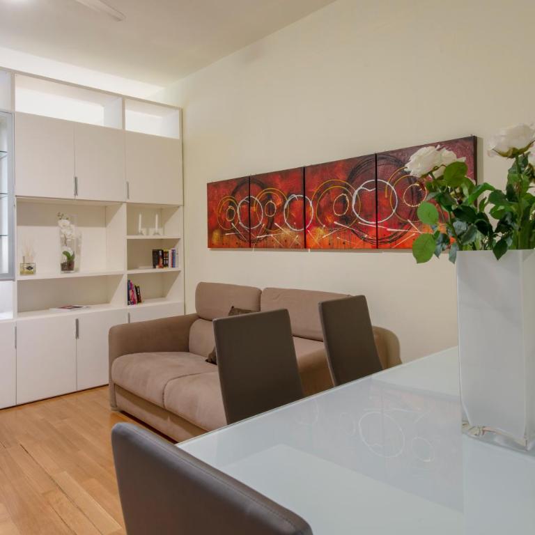 Milan Royal Suites – Centro - Suite Beethoven - Via Romagnosi 4 - 2